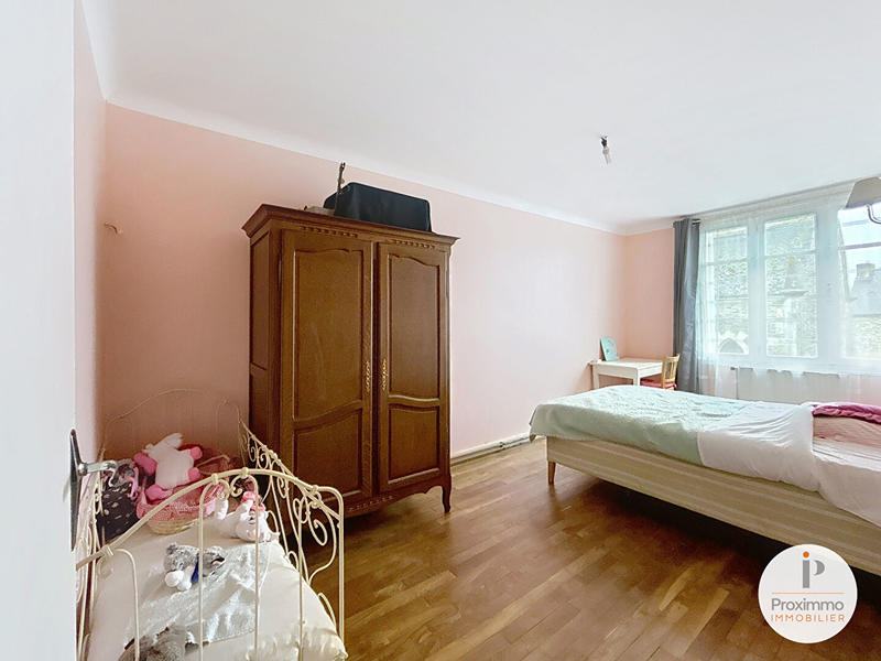 Maison - 95 m² - 6 pièces