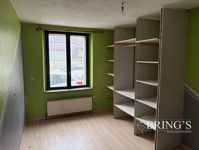 Maison - 240 m² - 9 pièces