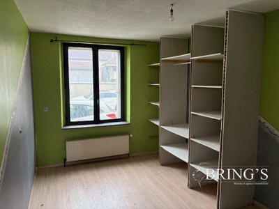 Maison - 240 m² - 9 pièces