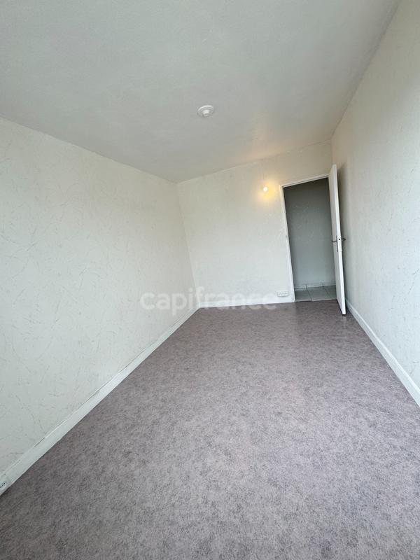 Appartement - 76 m² - 4 pièces