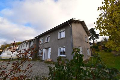 Maison - 122 m² - 7 pièces