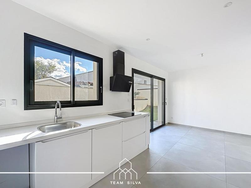 Villa - 100 m² - 5 pièces