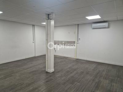 Entrepôt - 2 184 m²