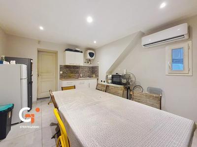 Entrepôt - 150 m² - 6 pièces