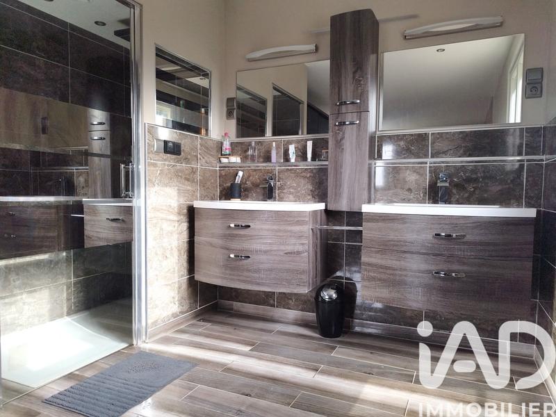 Maison - 197 m² - 6 pièces