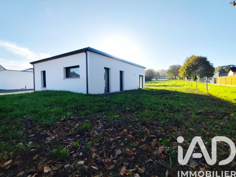 Maison - 95 m² - 5 pièces