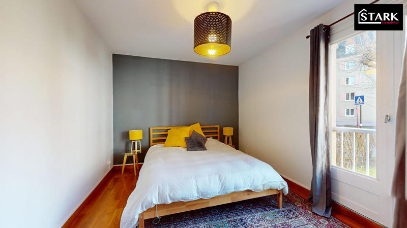 Appartement - 87 m² - 5 pièces