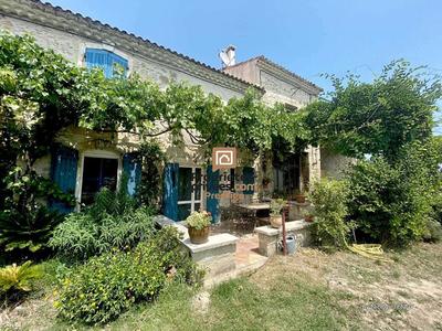 Mas - 218 m² - 6 pièces