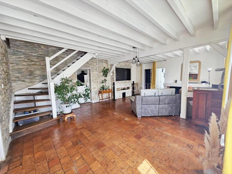 Longère - 252 m² - 8 pièces