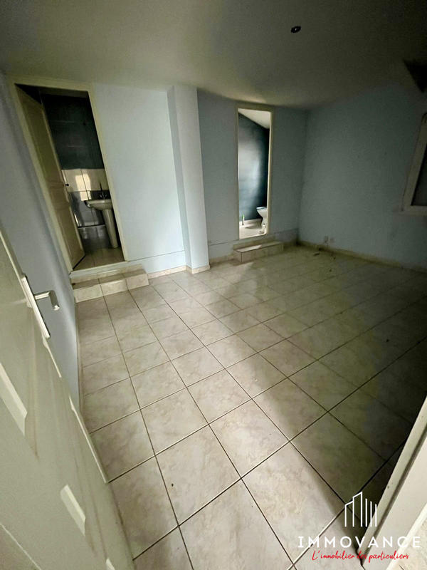 Maison - 350 m² - 7 pièces