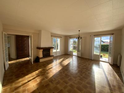 Maison - 93 m² - 4 pièces