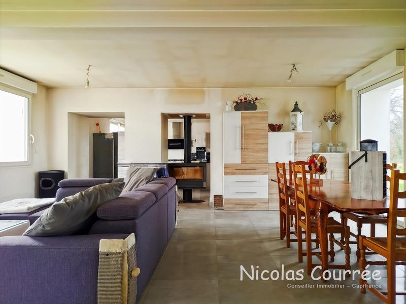 Maison - 240 m² - 8 pièces