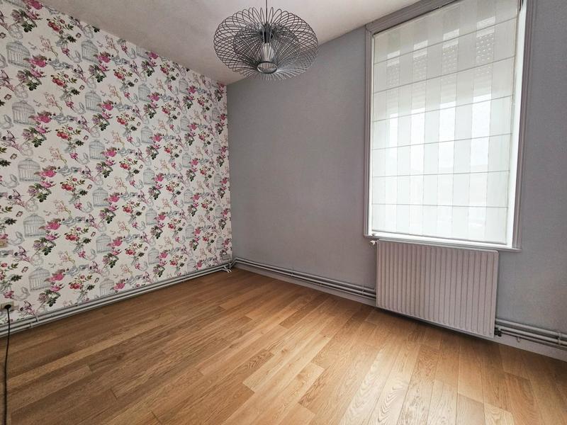 Maison - 204 m² - 8 pièces