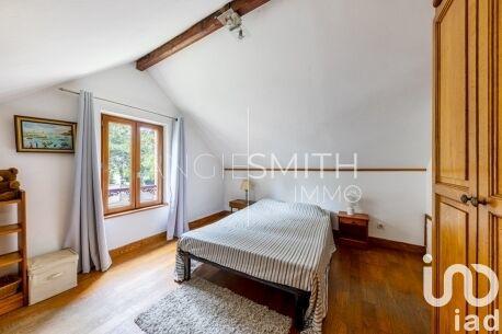 Maison - 223 m² - 10 pièces