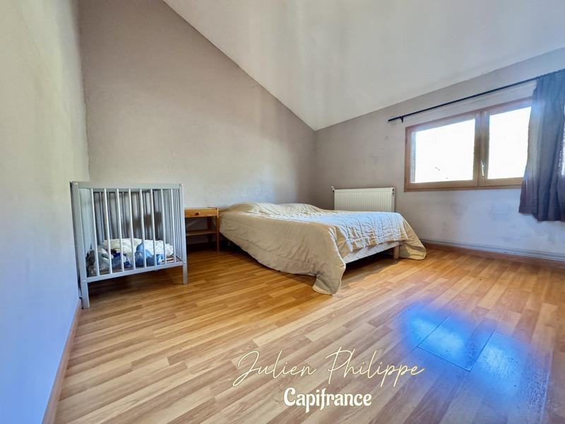 Maison - 500 m² - 12 pièces