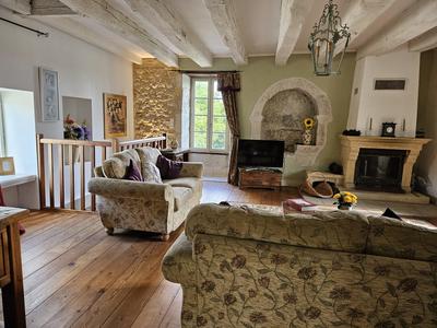 Maison traditionnelle - 156 m² - 6 pièces