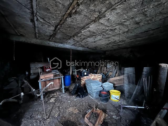 Maison - 120 m² - 1 pièce