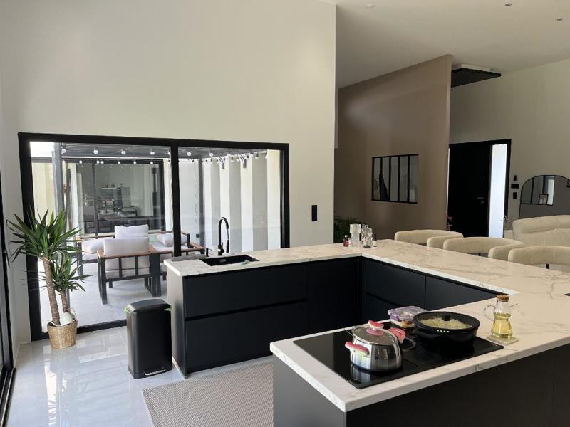 Pavillon - 183 m² - 6 pièces