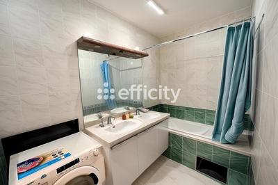 Appartement - 81 m² - 4 pièces