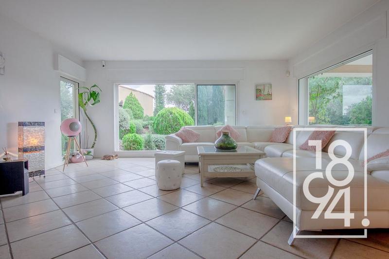 Villa - 200 m² - 7 pièces