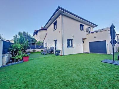 Maison - 114 m² - 4 pièces