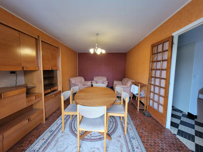 Maison - 89 m² - 5 pièces