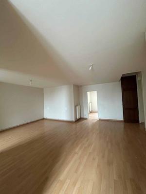 Appartement - 94 m² - 4 pièces