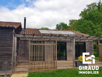 Maison - 92 m² - 4 pièces