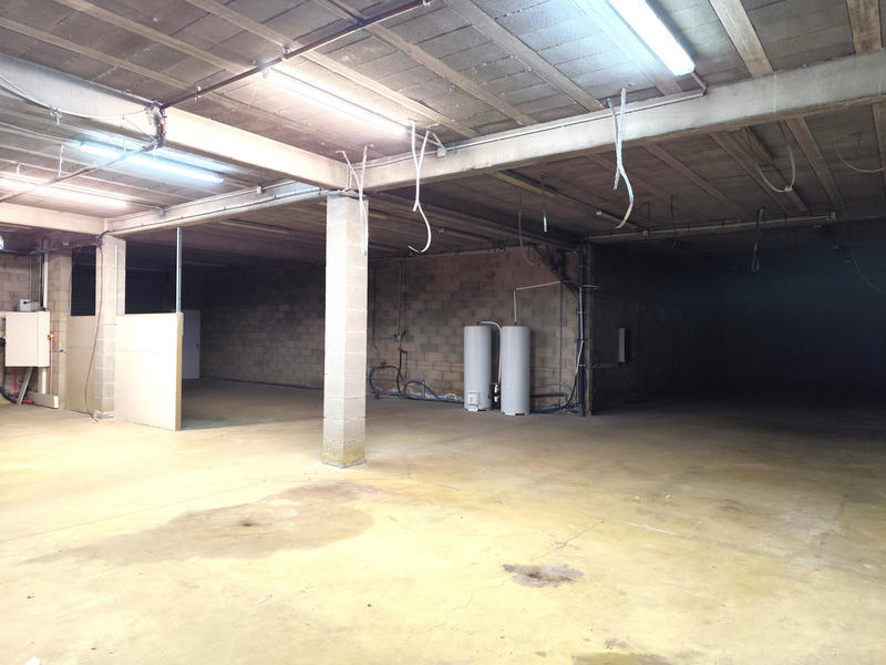 Local commercial - 180 m²