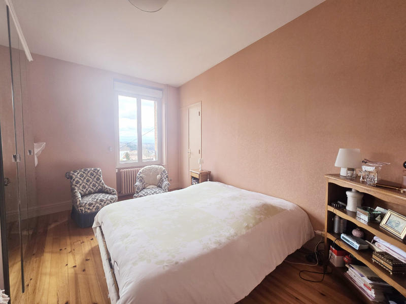 Maison - 170 m² - 6 pièces