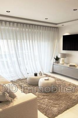 Appartement - 90 m² - 4 pièces