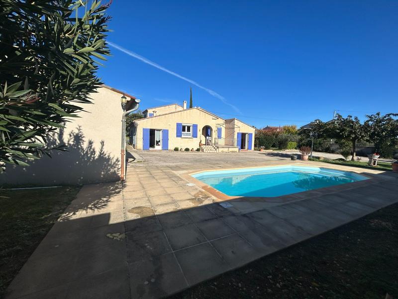 Villa - 196 m² - 8 pièces