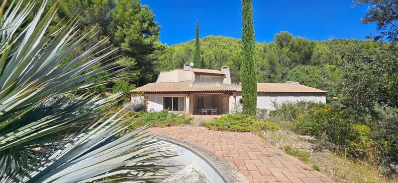 Maison - 162 m² - 9 pièces