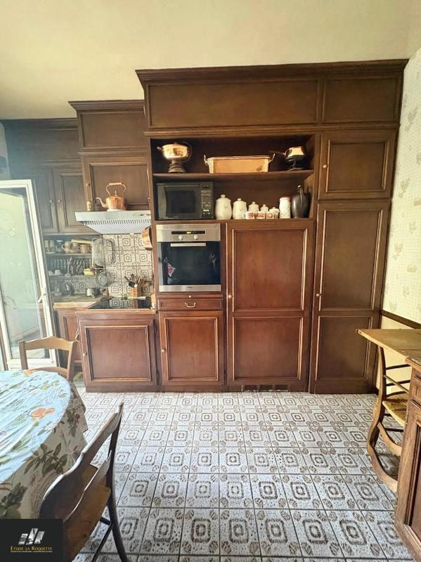 Appartement - 169 m² - 6 pièces