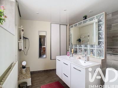 Maison - 141 m² - 6 pièces