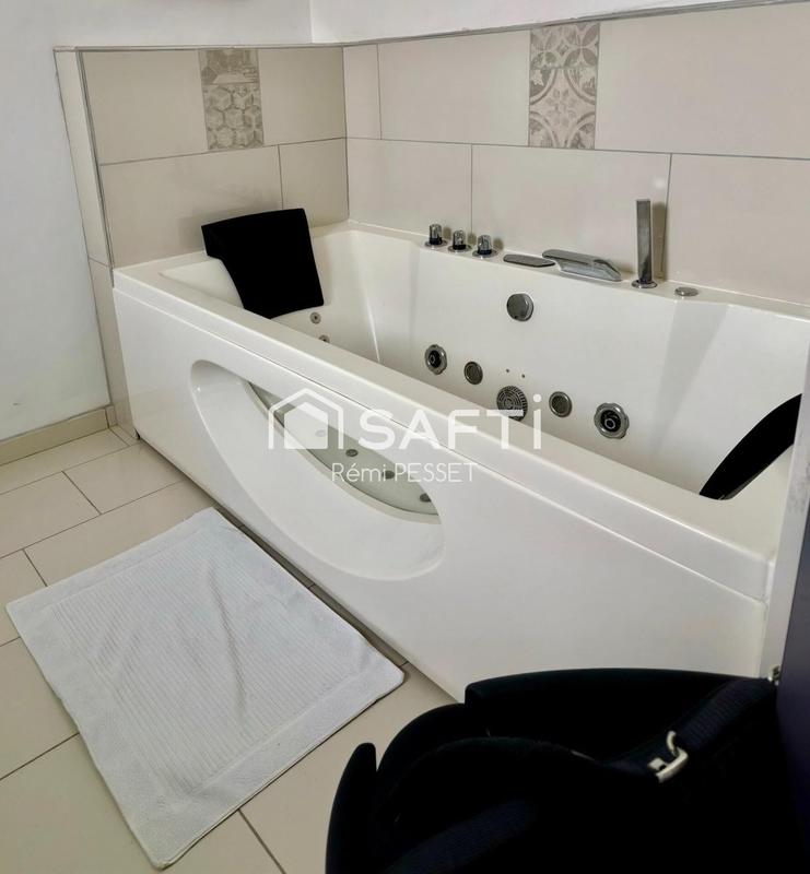 Maison - 120 m² - 4 pièces