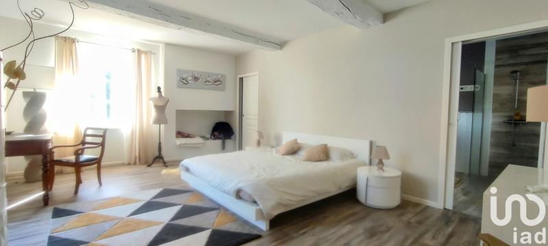 Maison - 288 m² - 8 pièces