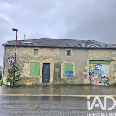 Maison - 268 m² - 4 pièces