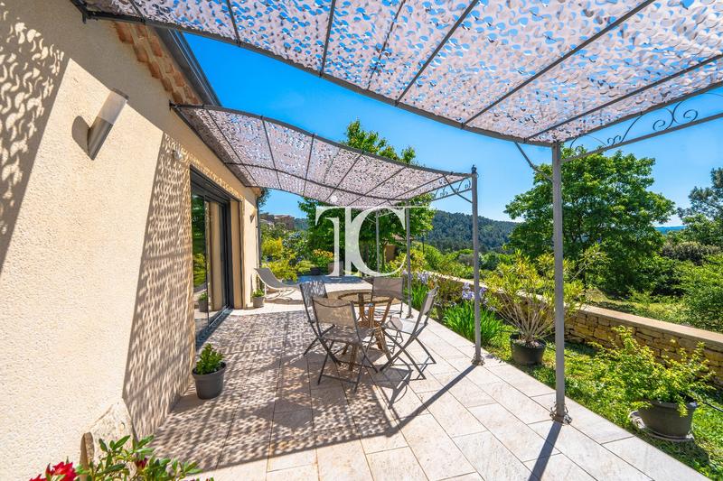 Villa - 132 m² - 5 pièces