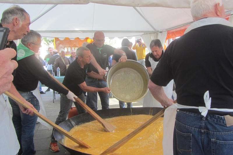 Omelette pascale des Cinq Cantons