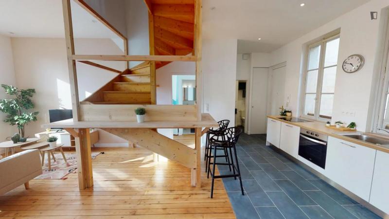 Chambre - 11 m² - 4 pièces