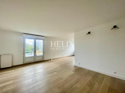 Appartement - 92 m² - 5 pièces