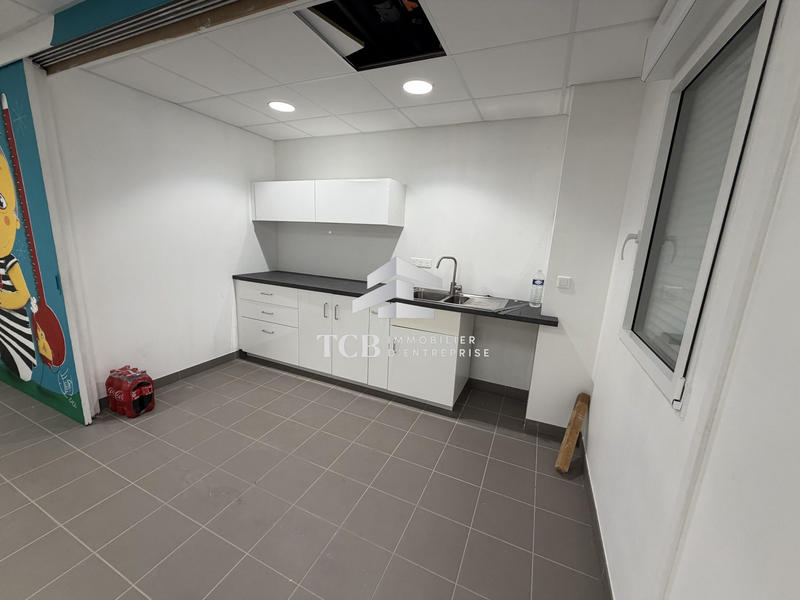 Local d'activités - 500 m²