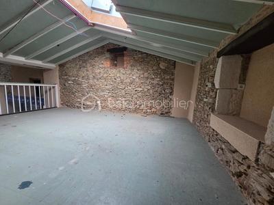 Maison - 300 m² - 5 pièces