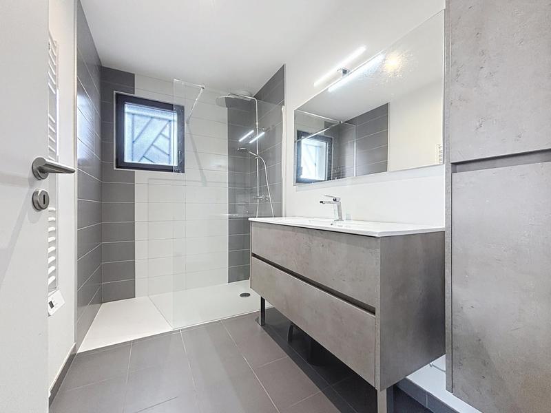 Maison - 164 m² - 7 pièces