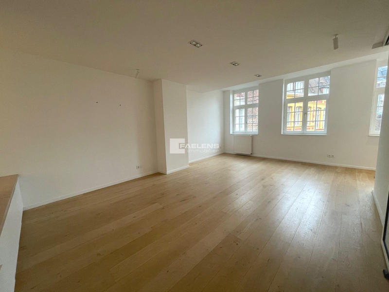 Bureau - 259 m²