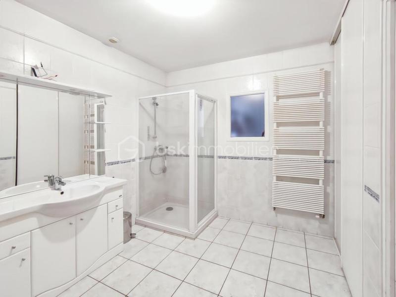 Maison - 114 m² - 4 pièces