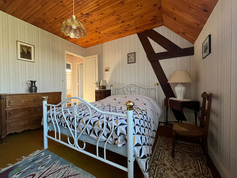 Maison - 162 m² - 7 pièces