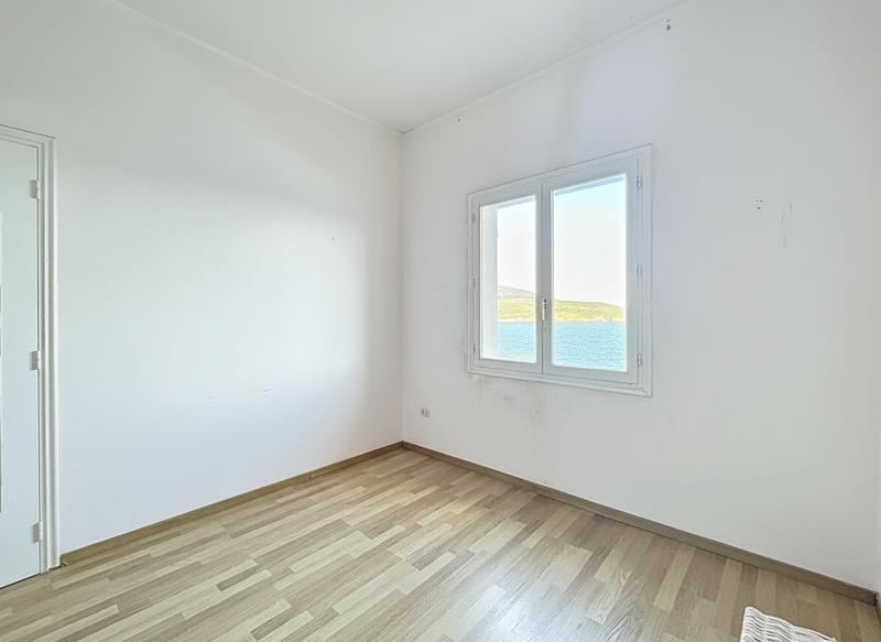 Propriété - 235 m² - 12 pièces