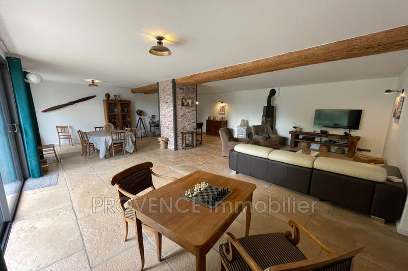 Bastide - 790 m² - 24 pièces